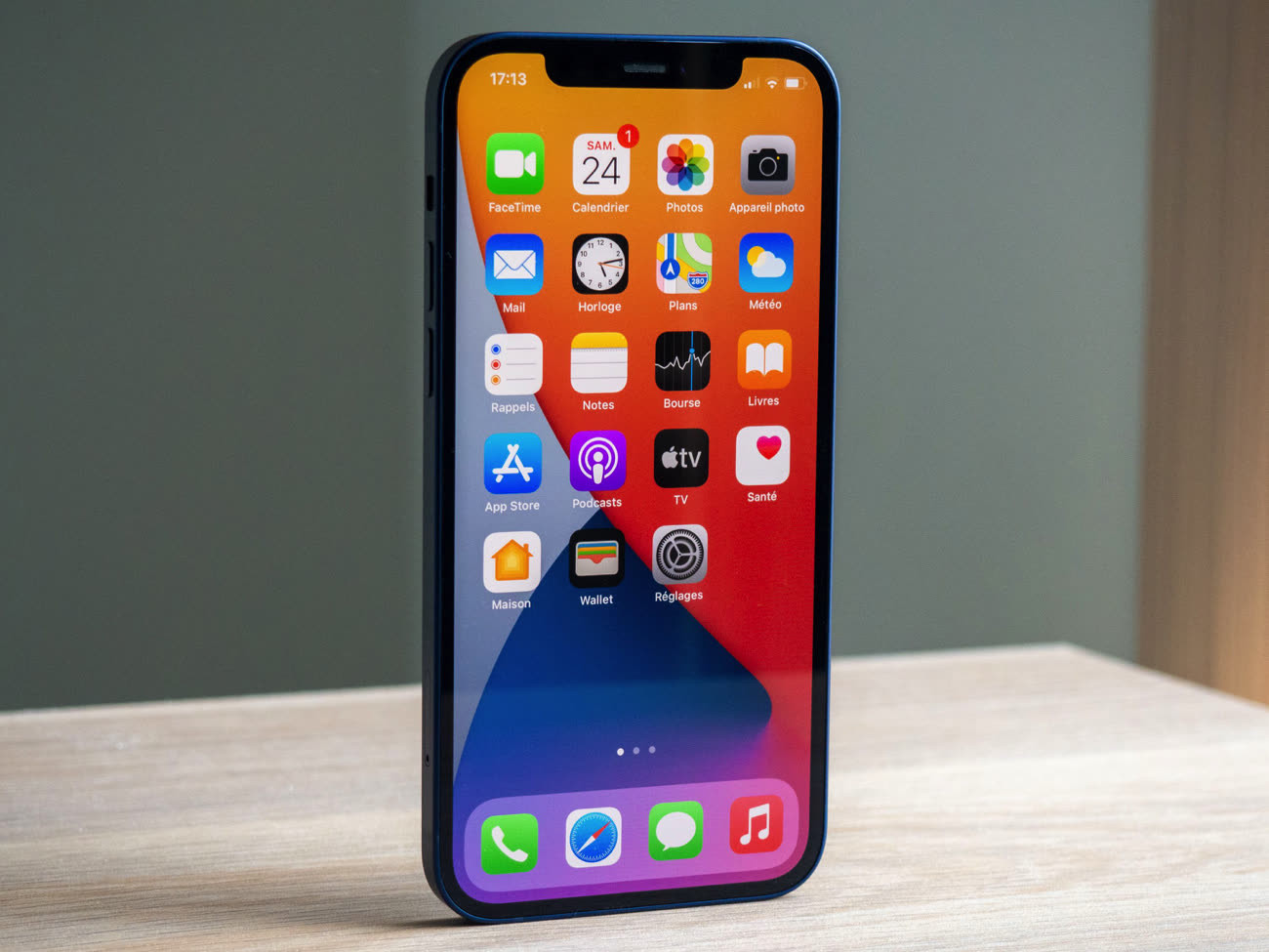 How to rotate screen on iPhone 12 with a Home button How to rotate screen on iPhone 12 with a Home button