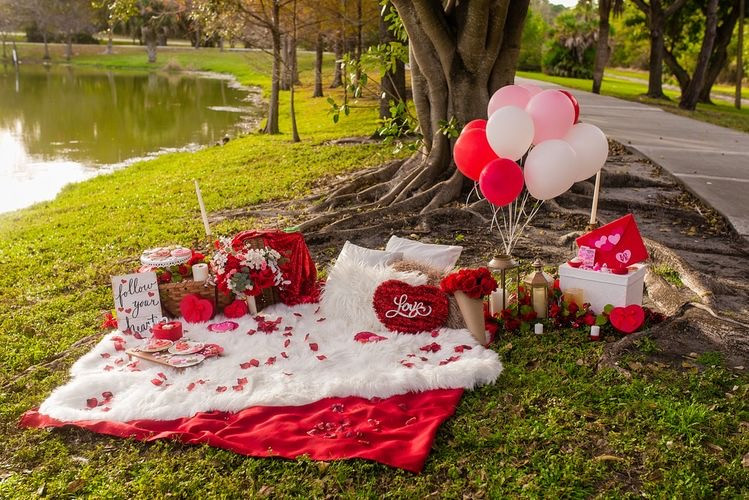 Valentines Day date ideas-Go camping