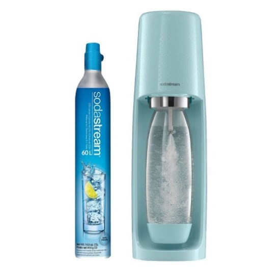 Explore the Top 5 Sparkling Waters to Hydrate in Style