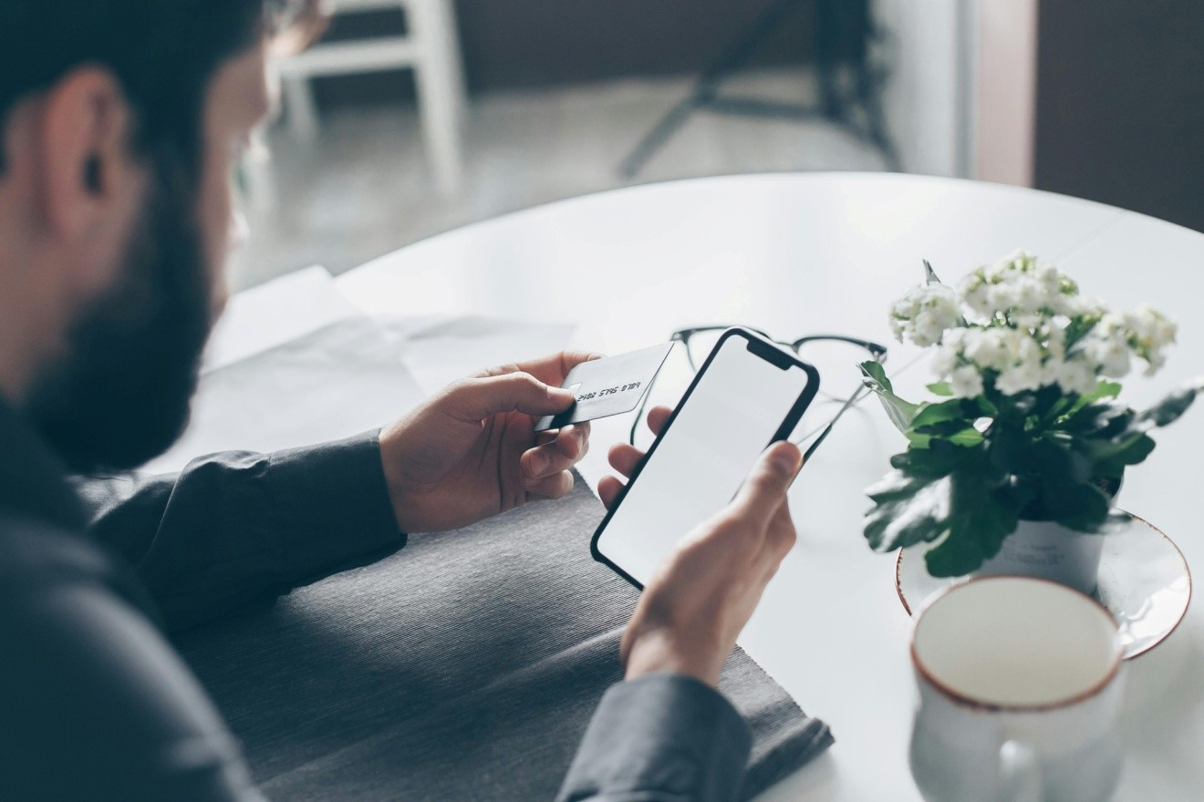 How to Save Big When Shopping for Glasses Online