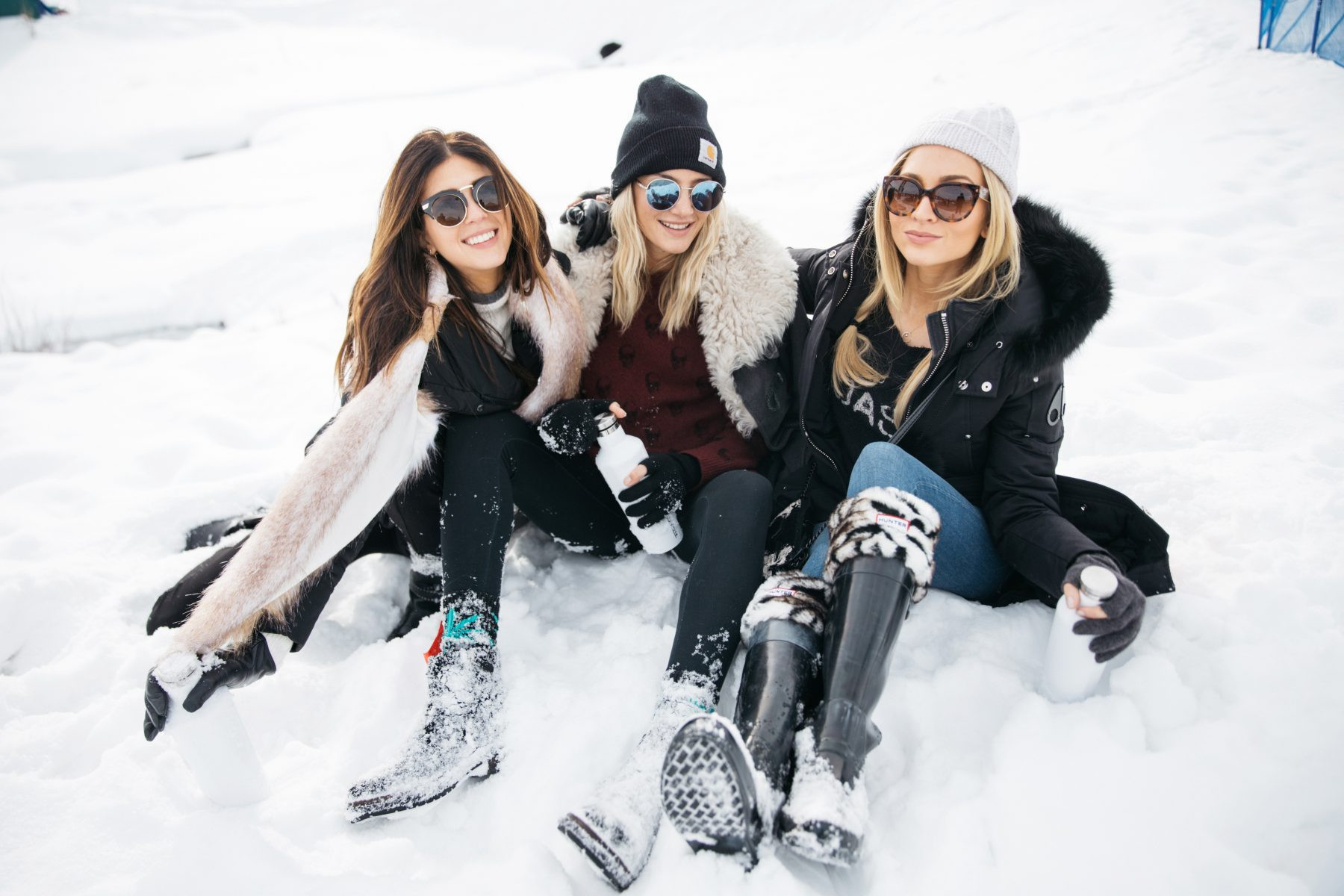 Ultimate Guide: Stylish and Functional Snow Tubing Outfits for Women