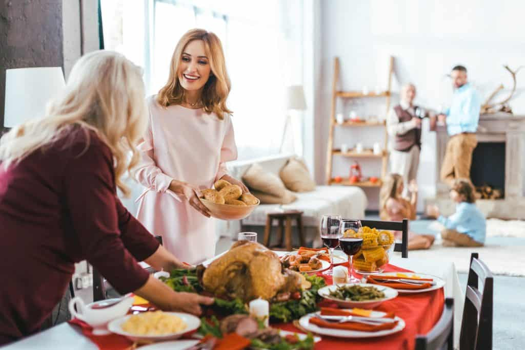 How to Host a Stress-Free Thanksgiving 2024: Time-Saving Hacks