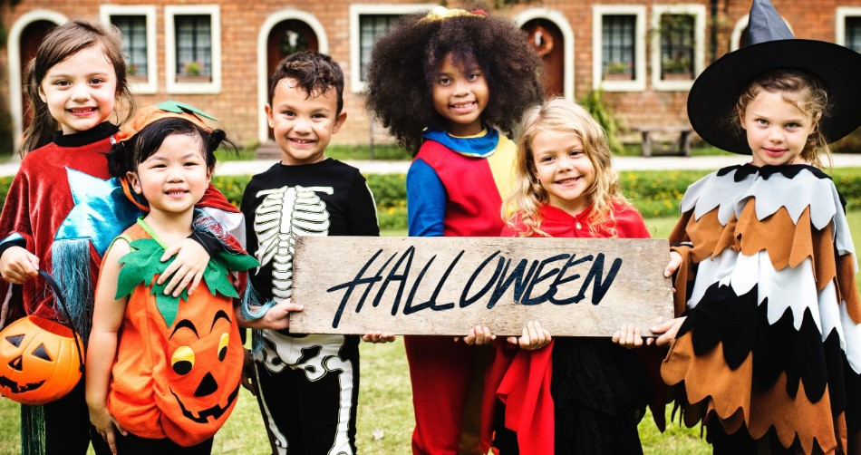 The Parent’s Checklist for Safe Halloween Costumes: 7 Tips You Need to Know