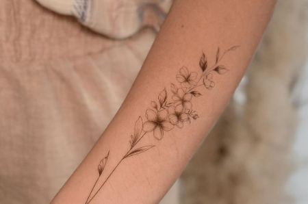Top 10 Fine Line Floral Stem Tattoo Ideas for Your Next Inked Adventure