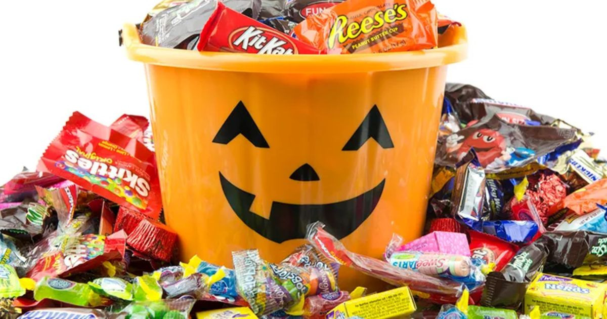 Best Halloween Candy Deals 2025: Save Big on Treats, Chocolates & Bulk Packs